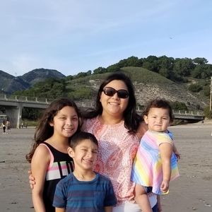 Meet your Posher, Noemi vela